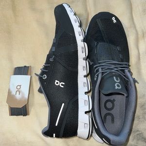 Men’s On Cloud gym shoes